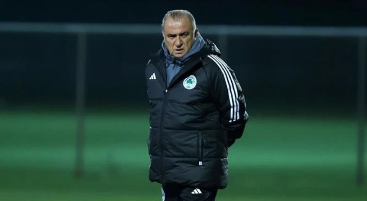 Panathinaikos Taraftarları, Fatih Terim'i Protesto Etti