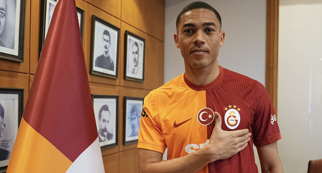 Vinicius, Galatasaray'ı Bekliyor