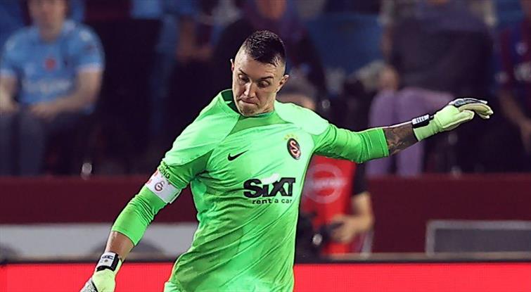 Galatasaray'da Kaptanlar Şampiyonluk İçin Devreye Girdi!