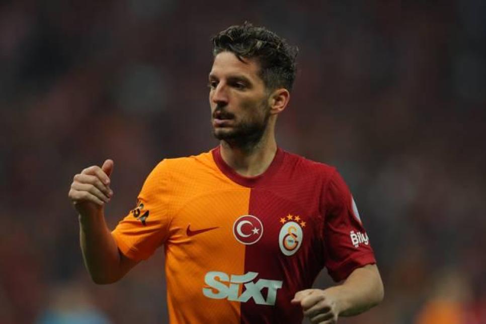 Galatasaray'da Mutlu Son: Mertens